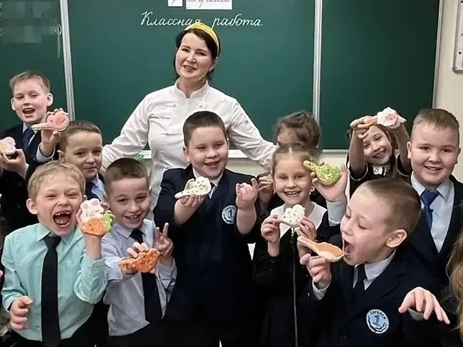 Мастер-класс по росписи пряников.