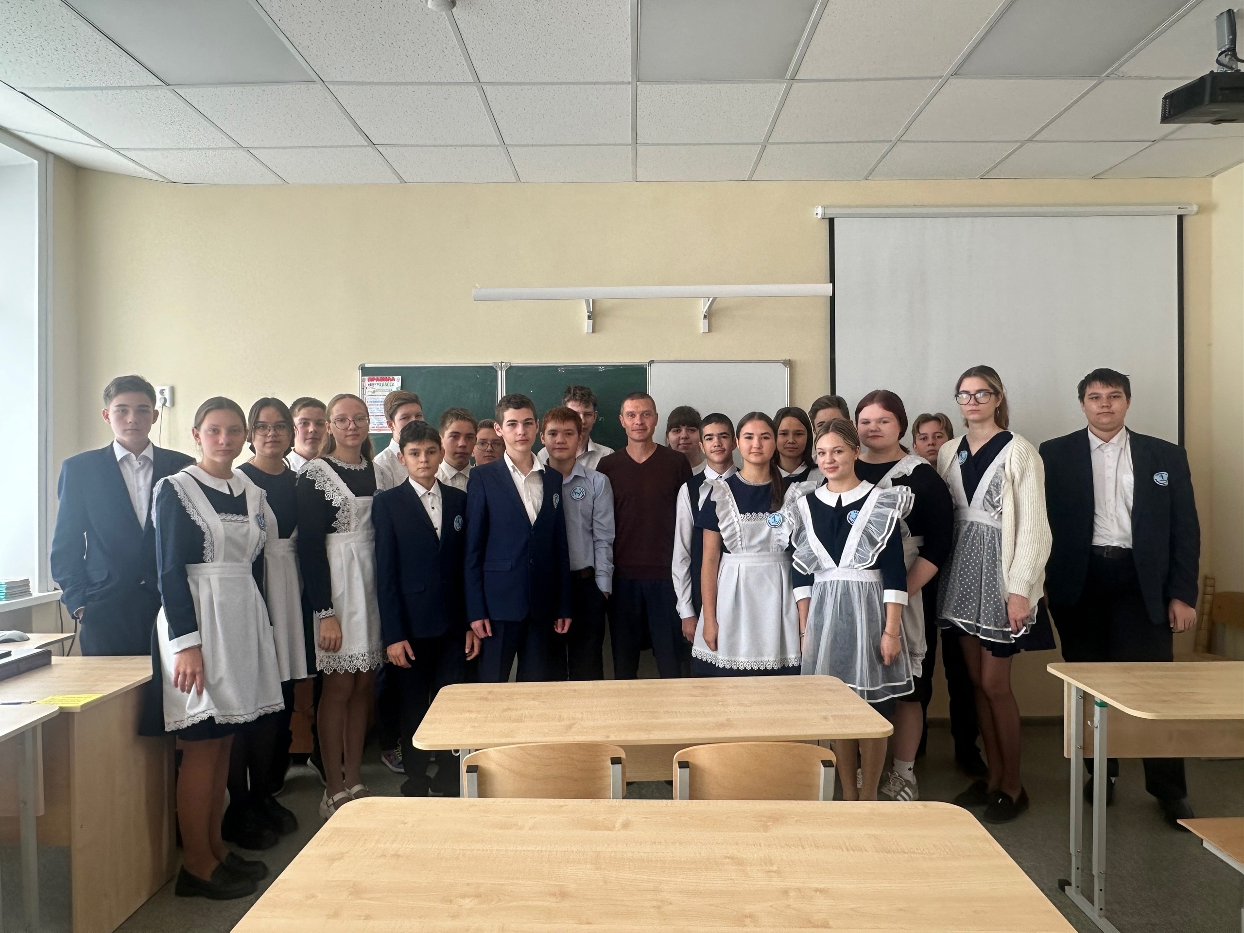 В нашей школе прошел «Урок с чемпионом» В нашей школе прошел «Урок с чемпионом».