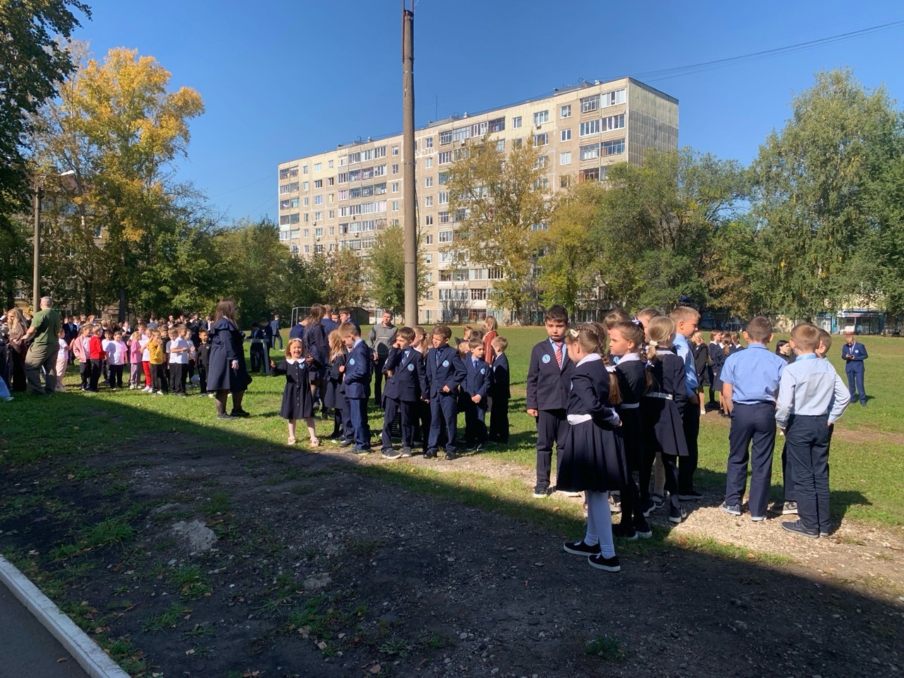 В рамках месячника безопасности детей сегодня, 16 сентября 2025 года, в нашей школе прошла плановая учебная эвакуация при пожаре.