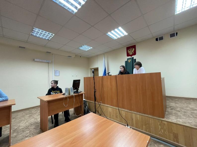 21 ноября учащиеся 7-х классов побывали на экскурсии в Пролетарском районном суде 21 ноября учащиеся 7-х классов побывали на экскурсии в Пролетарском районном суде.